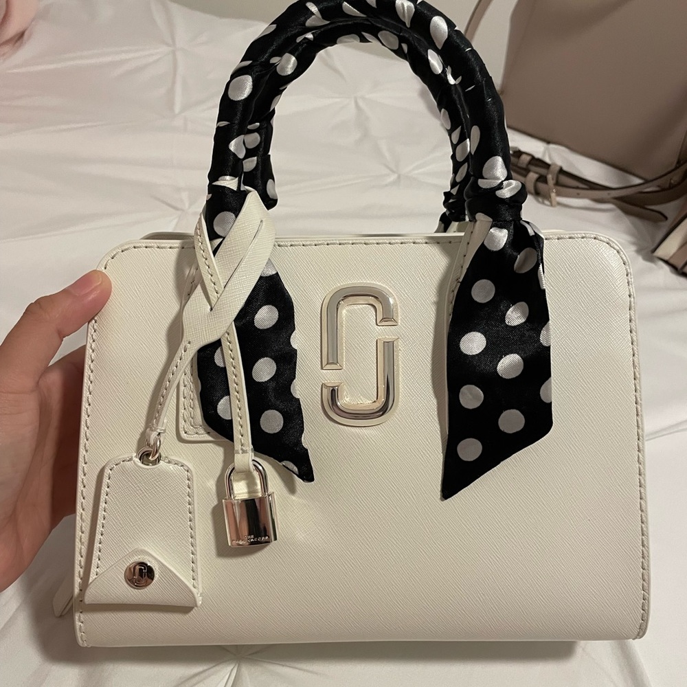 Marc Jacobs little big shot